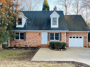 2841 Country Club Rd, Spartanburg, SC 29302