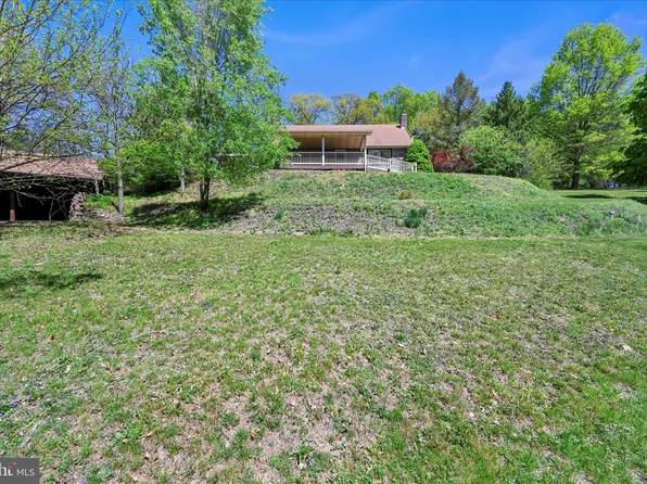 85 Gernants Church Rd, Leesport, PA 19533