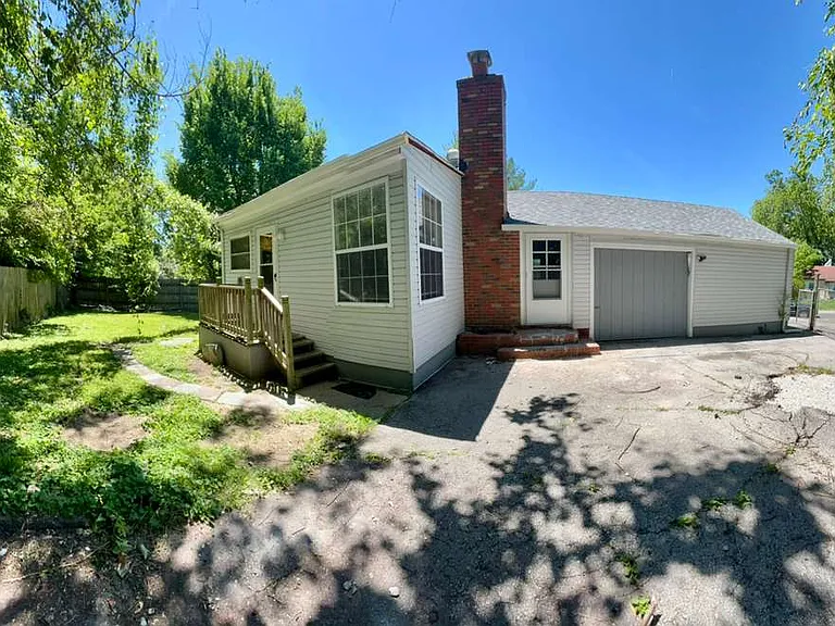 10300 Dudley Dr — Photo 20