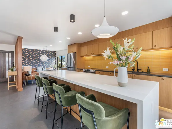 2727 S Sierra Madre Unit 3, Palm Springs, CA 92264