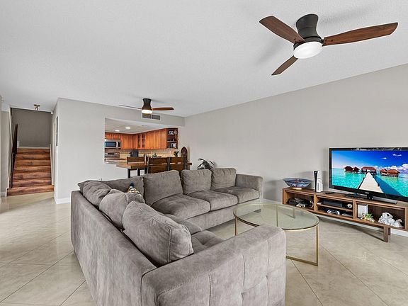 5th image of 576 NW 97th Avenue #576