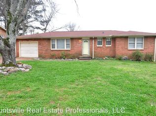 7815 Charlotte Dr SW, Huntsville, AL 35802