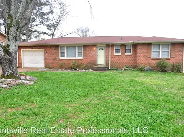 7815 Charlotte Dr SW, Huntsville, AL 35802