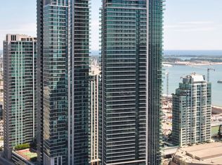 33 Bay St #209, Toronto, ON M5J 2Z3