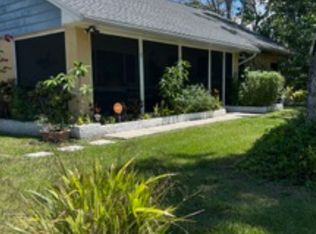 855 Patterson Dr, Sarasota, FL 34234