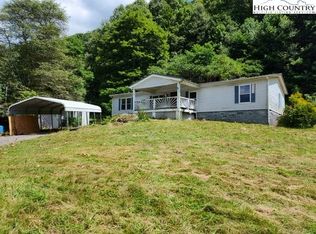 100 Windy Hollow Ln, Newland, NC 28657