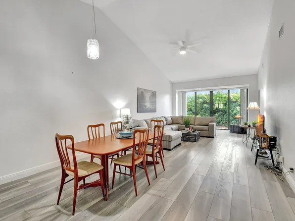 10976 Hidden Lake Place, Boca Raton, FL 33498