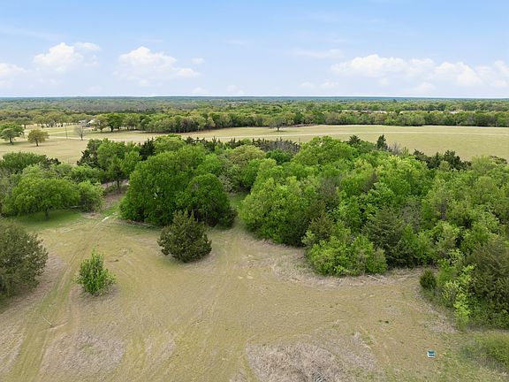 2nd image of 582 Hill County Rd #1313