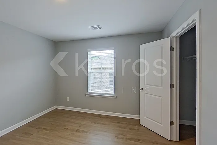 657 June St — Photo 7