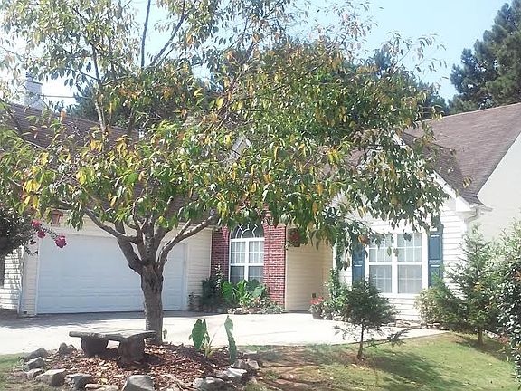 2nd image of 1090 Grace Dr