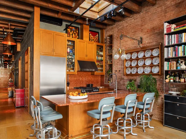 21 Bond Street image 8 of 21