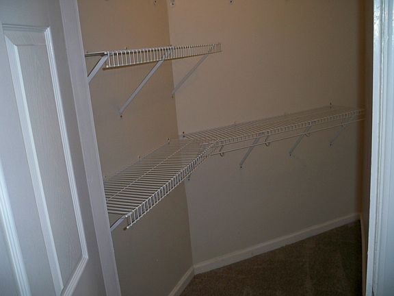 5th image of 1427 S Pasfield St APT 1