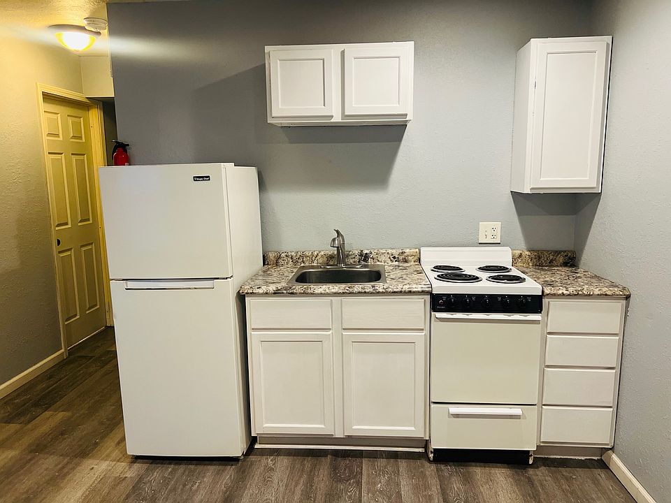 1st image of 5425 E 27th St #1