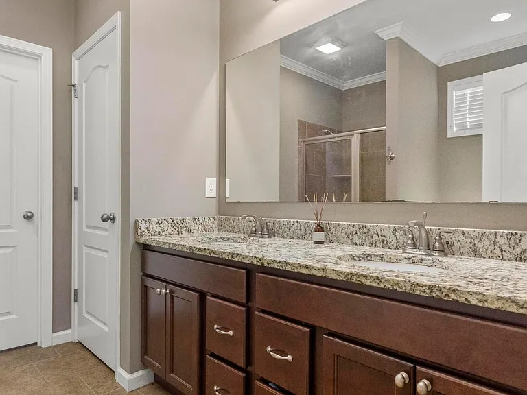 2243 Turnbury Ln — Photo 16