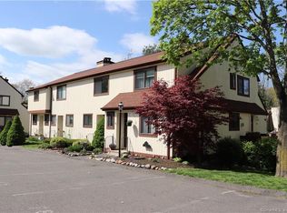 107 Foxton Ct UNIT 107, Beacon Falls, CT 06403