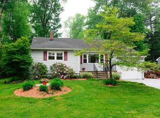 32 Holiday Dr, West Caldwell, NJ 07006