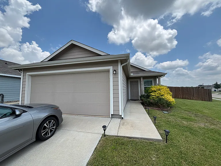 4349 Johnstown Ln — Photo 4