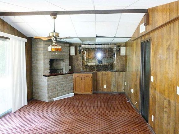3rd image of 8982 Conway Dr #3