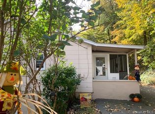 113 Galligan Rd, Cuddebackville, NY 12729