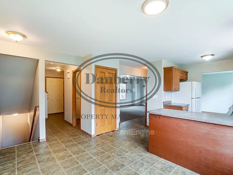 1103 N Byrne Rd — Photo 15