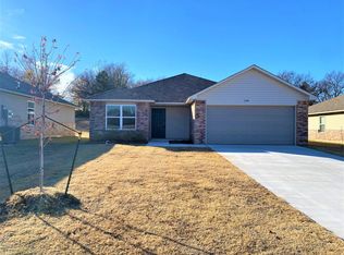 204 Tuscany Cir, Noble, OK 73068
