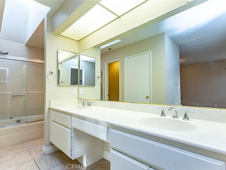 1653 Toyon Pl — Photo 24