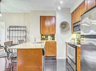 736 Spadina Ave #506, Toronto, ON M5S 2J6