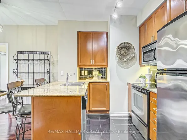 736 Spadina Ave, Toronto, ON