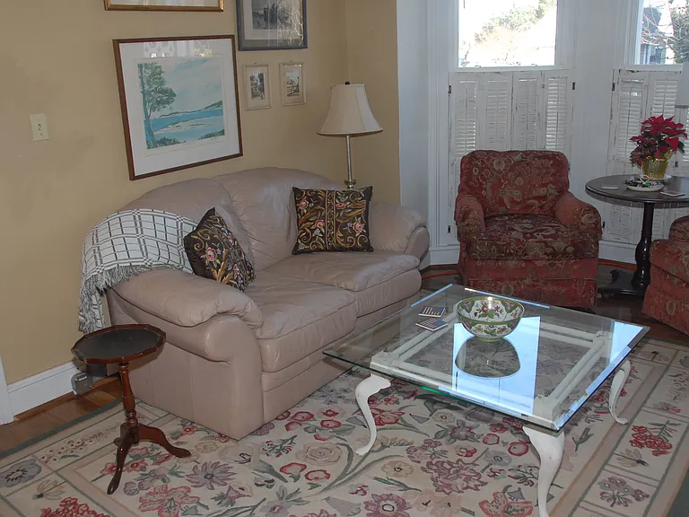 330 Middle St #1 — Photo 2