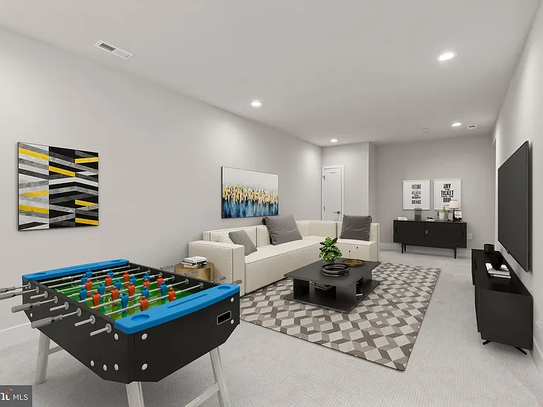 701 Brewster Aly #65 — Photo 8