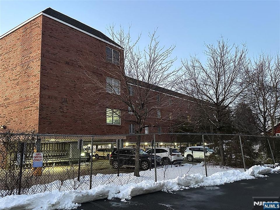 1st image of 65 Fairview St APT 3D