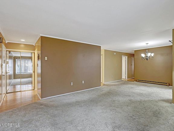 5th image of 162 Cross Slope Court #B