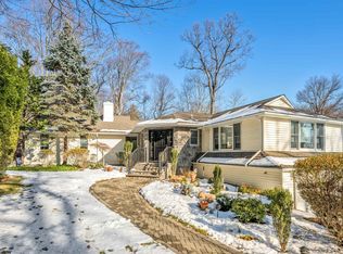 15 Kenwood Dr, Woodcliff Lake, NJ 07677