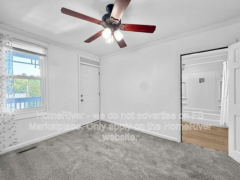 604 Maple St — Photo 5