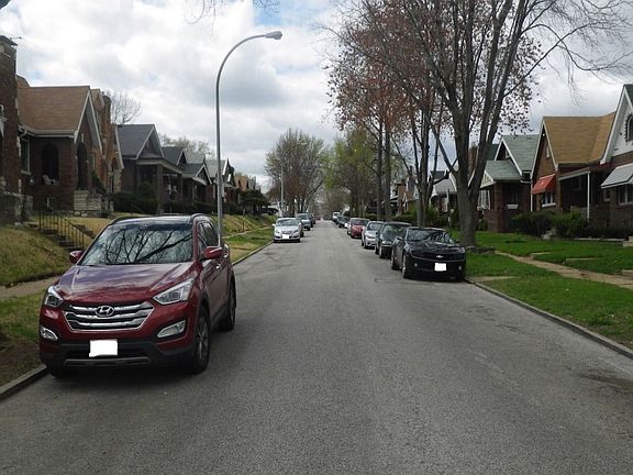 4th image of 4705 Penrose St