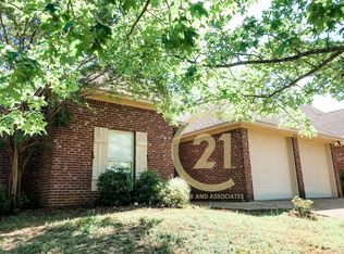 608 Chambord Dr, Brandon, MS 39042