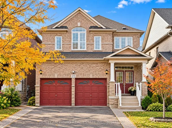 22 Bellflower Ln, Brampton, ON L6S 6K3