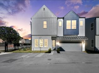 8904 Sunshine Laverne Ln, Houston, TX 77080