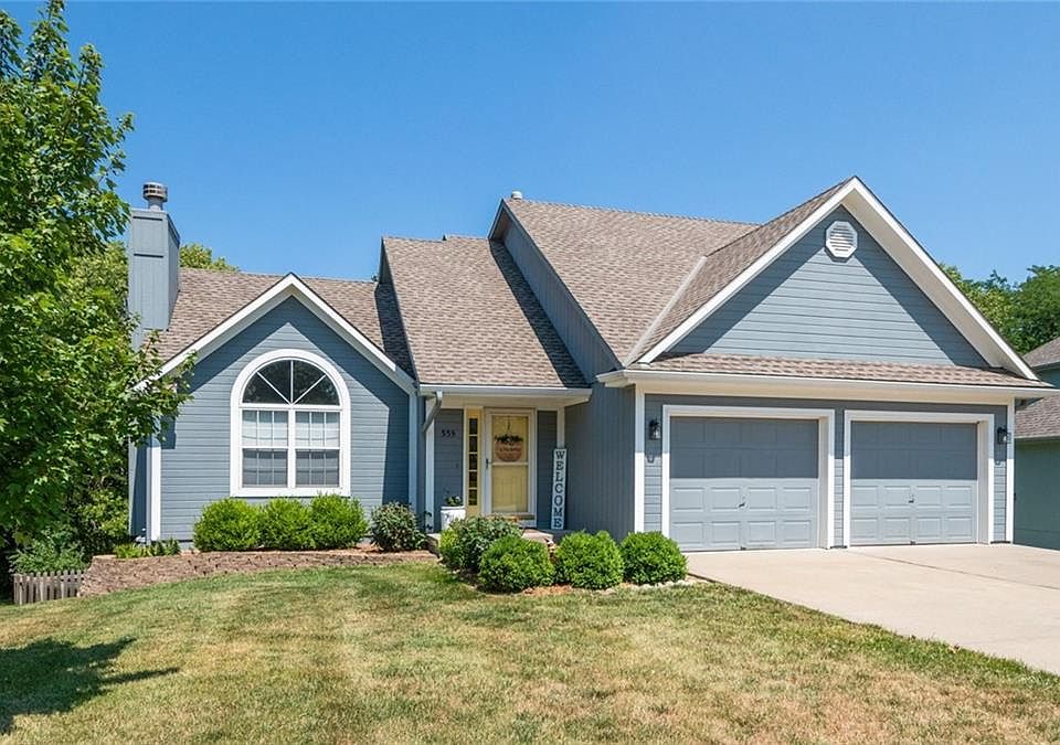 1st image of 559 Hawthorne Dr