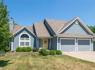 559 Hawthorne Dr, Liberty, MO 64068