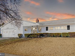 36 Good Ln, Levittown, PA 19055