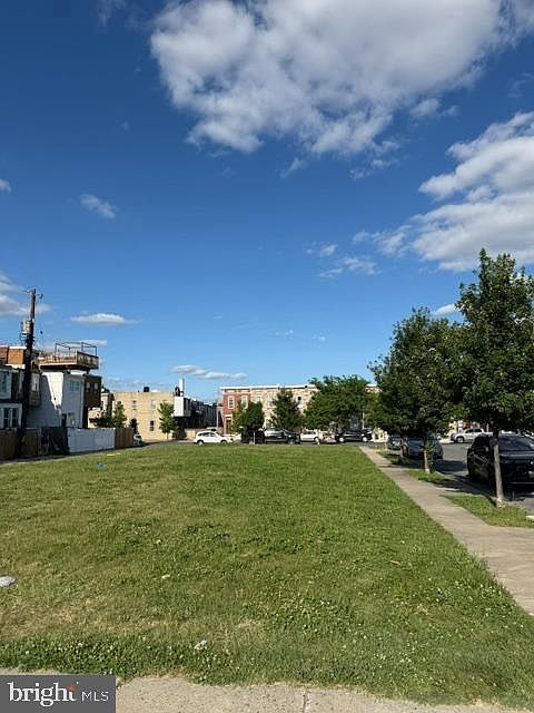 2nd image of 2326 Milliman St