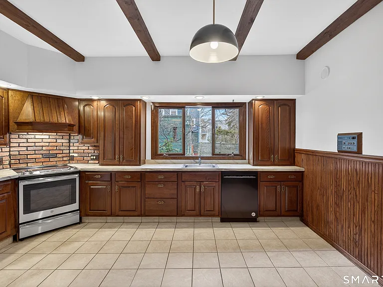 339 Willow St #1 — Photo 3