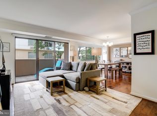 1301 N Courthouse Rd APT 911, Arlington, VA 22201