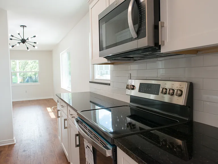 4302 W North A St — Photo 3