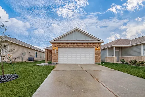 25407 Northpark Lake Dr Photo 1