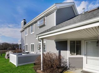 359 Seabreeze Ct, Moriches, NY 11955