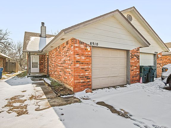 5th image of 8910 Oak Valley Dr