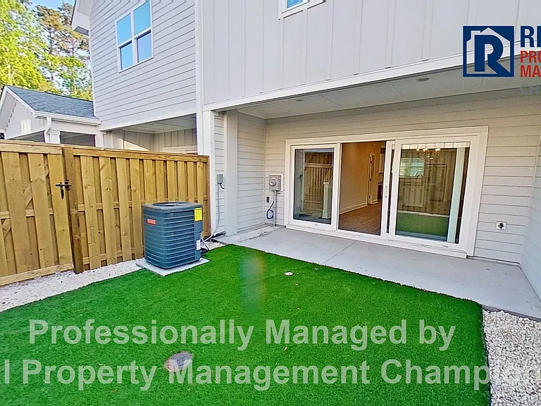 The Pinnacle Townhomes — Photo 25