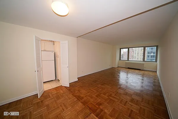 Rented by Citi Habitats | media 13